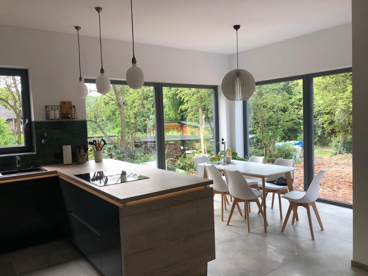Ferienhaus Waldbaden Im Nationalpark Eifel- Am Bach シュライデン エクステリア 写真